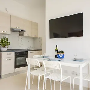 Apartment Tranquil Creek - 1bedroom By Shortletsmalta, Msida