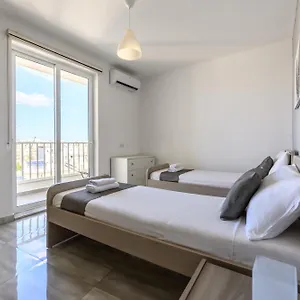 F9 3, Private Two Single Beds With Shared Bathroom In Shared Flat Kwatera prywatna